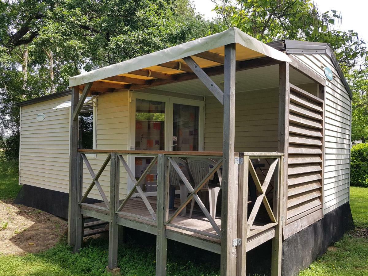 Hotel Camping Le Mouliat à Moncrabeau Extérieur photo